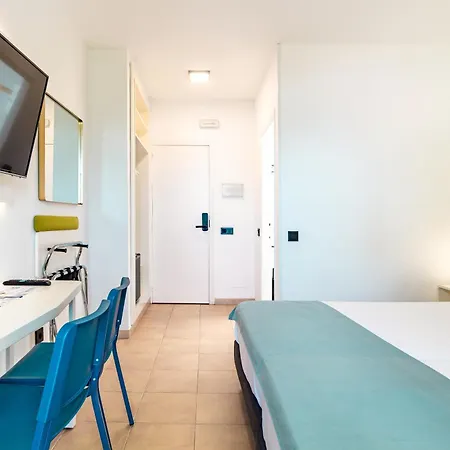 Smart Cabo Sur فندق موخاكار