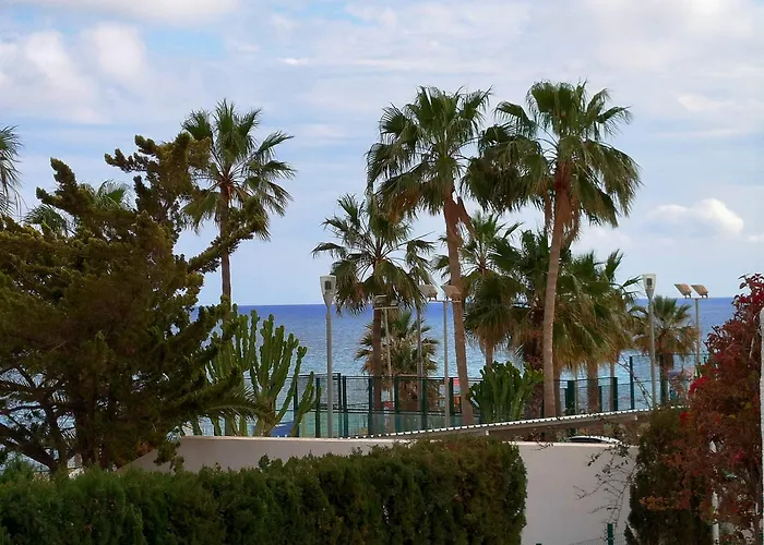 Smart Cabo Sur מלון